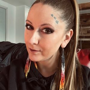 Meet your Posher, Stella